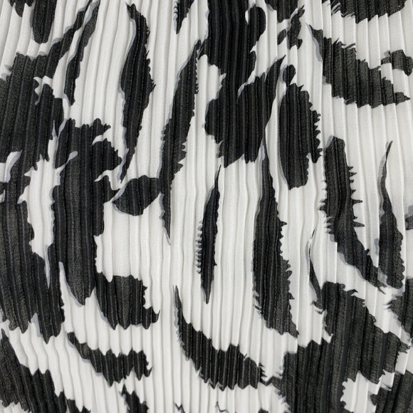 NWT Anthro Daniel Rainn Pleated Sleeveless Blouse - Picture 3 of 3